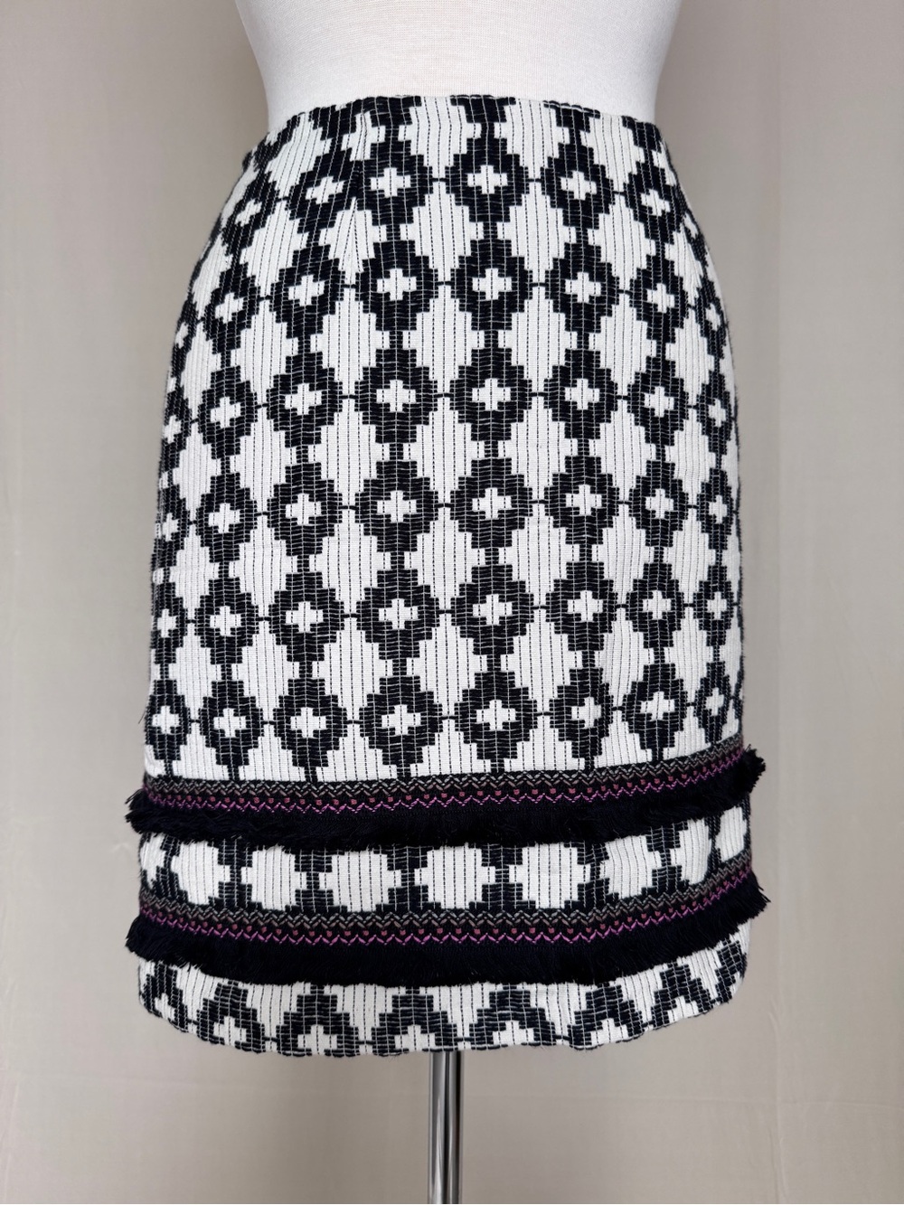 Merona Black and White Geometric Pencil Skirt